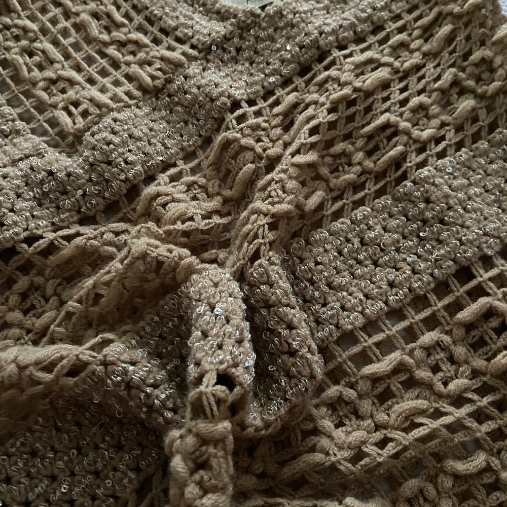 NWT Riah Fashions Cape w/gold thread embellishing